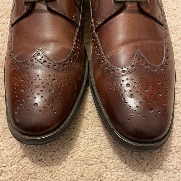 Brown leather Wing tip dress shoes - Picture 7 of 8